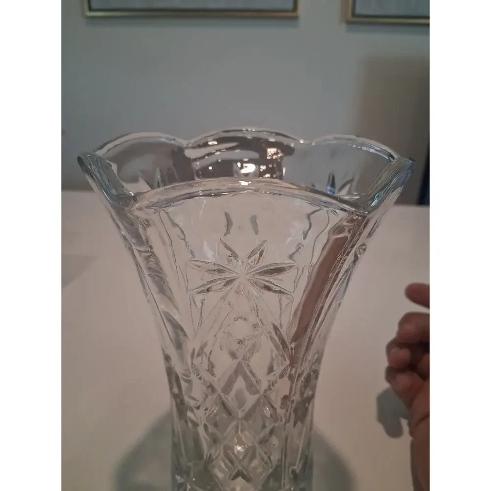 Vtg 1960s Anchor Hocking Prescut Star of David Clear Glass Flower Vase 8.5
